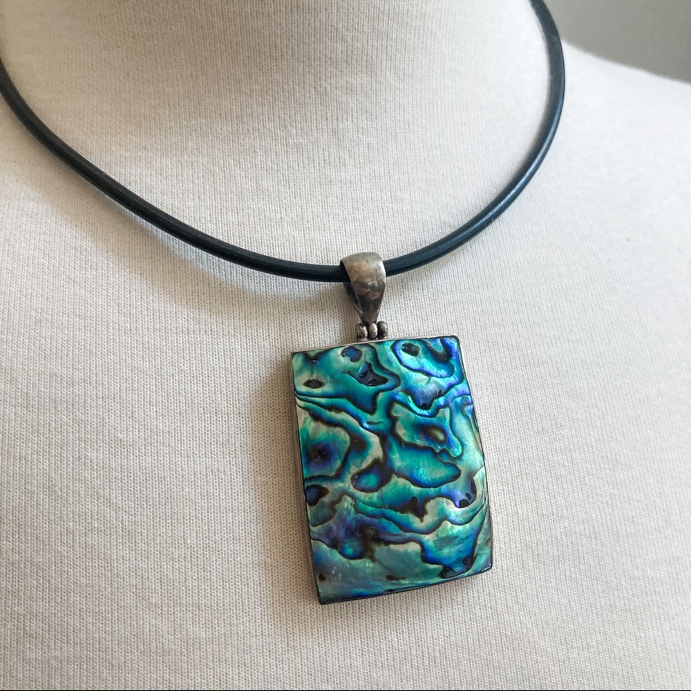 Rectangular Shell Pendant Necklace - Picture 2 of 3